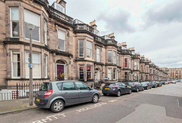 2 Bedroom Flat To Rent In Coates Gardens, Edinburgh, EH12