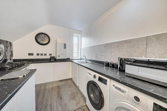 2 Bedroom Apartment To Rent In Hereford Road, Southsea, PO5