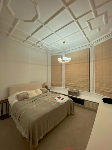 3 Bedroom Flat To Rent In Wimpole Street, London, W1G