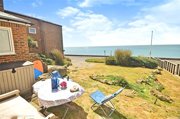1 Bedroom Flat For Sale In Spencer Court, Sandgate Esplanade, Sandgate, Folkestone, CT20
