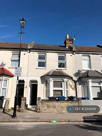 2 Bedroom Terraced House To Rent In Howley Road, Croydon, CR0