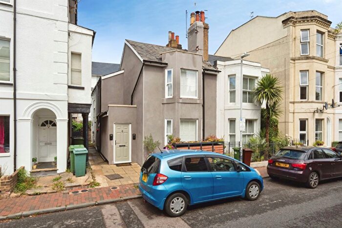 1 Bedroom Maisonette For Sale In York Road, Tunbridge Wells, TN1