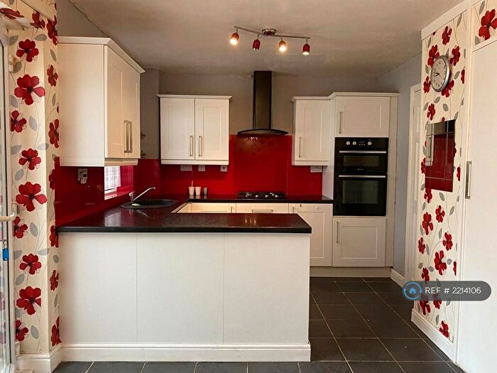 3 Bedroom Terraced House To Rent In Ringwood Drive, Rednal, Birmingham, B45