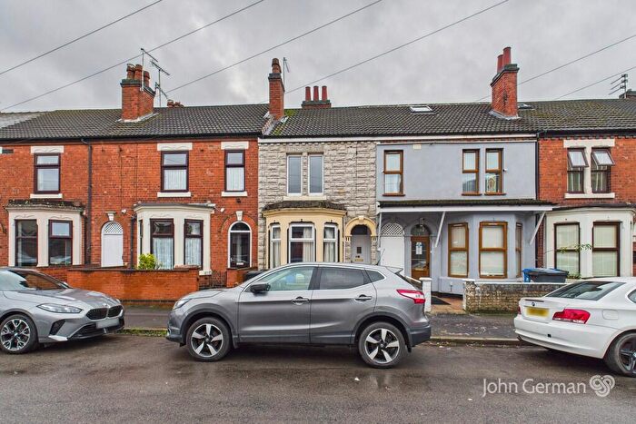 3 Bedroom Terraced House For Sale In Edward Street, Burton-on-Trent, DE14
