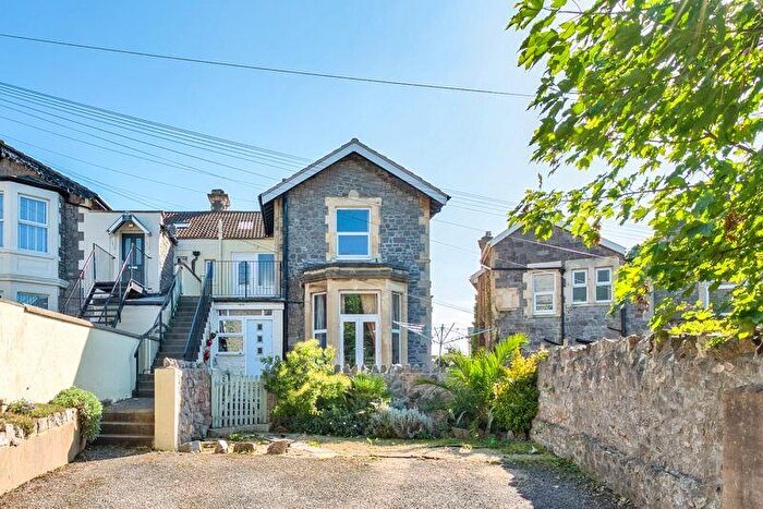 2 Bedroom Flat For Sale In Bristol Road Lower, Weston Super Mare - Superb Condition, BS23