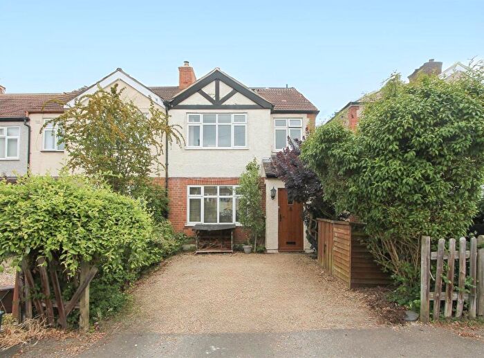 4 Bedroom End Of Terrace House For Sale In Dale Park Avenue, Carshalton, SM5