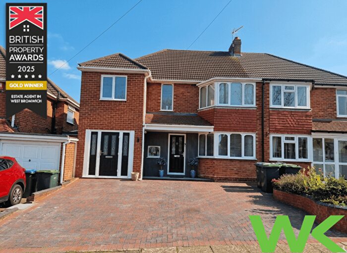 4 Bedroom Semi Detached House For Sale In Temple Meadows Road, West Bromwich, B71