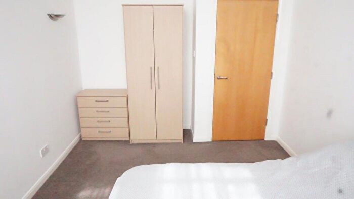 2 Bedroom Flat To Rent In City Exchange, Lowgate, Hull, HU1