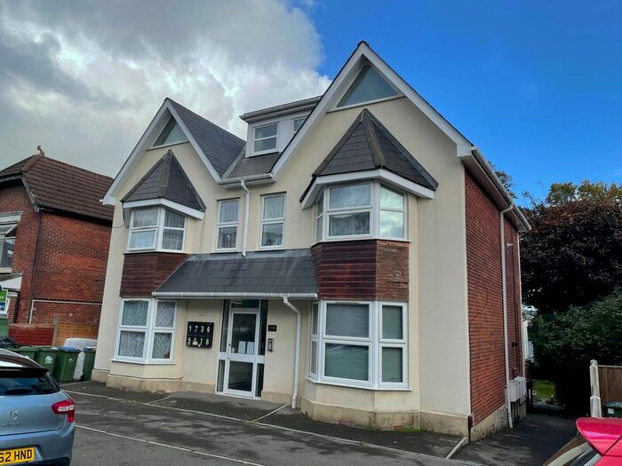 2 Bedroom Maisonette To Rent In Belmont Road, Southampton, SO17