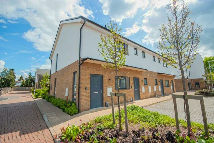 1 Bedroom Maisonette To Rent In Goldlay Gardens, City Centre, Chelmsford, CM2