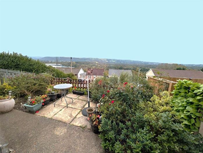 3 Bedroom Semi Detached House For Sale In Bwllfa Road, Ynystawe, Swansea, SA6