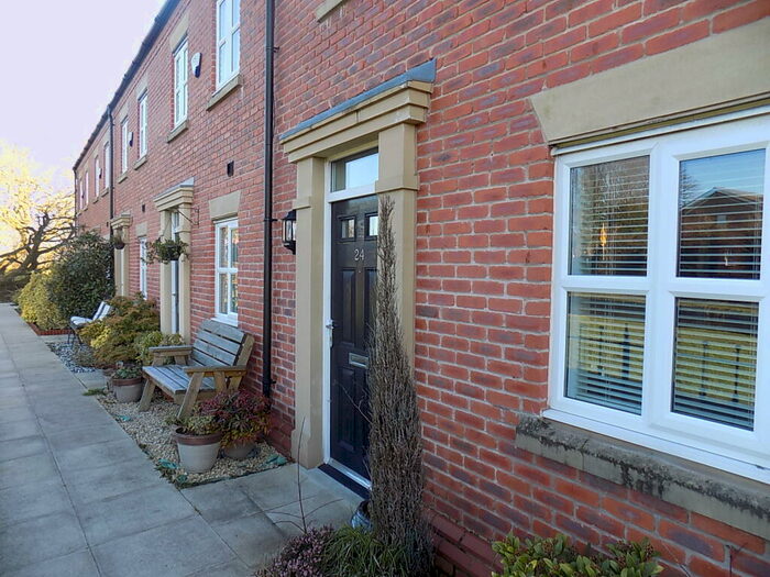 3 Bedroom Town House To Rent In Mariner Walk, Chorley, PR6