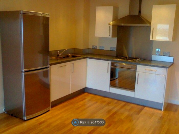 2 Bedroom Flat To Rent In The Reach, Liverpool, L3