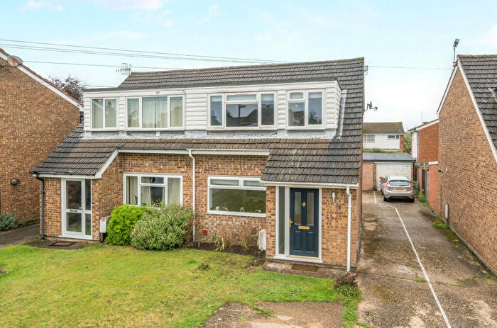 3 Bedroom Semi-Detached House For Sale In Silo Drive, Godalming, Surrey, GU7