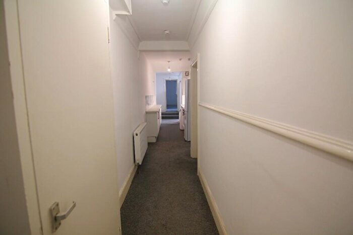 2 Bedroom Flat To Rent In Clarendon Villas, Hove, East Sussex, BN3