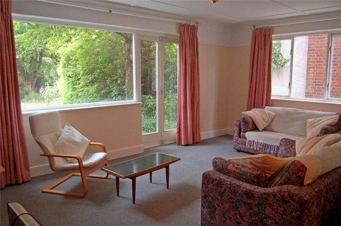 1 Bedroom Flat To Rent In Maze Hill, Greenwich, London, SE10