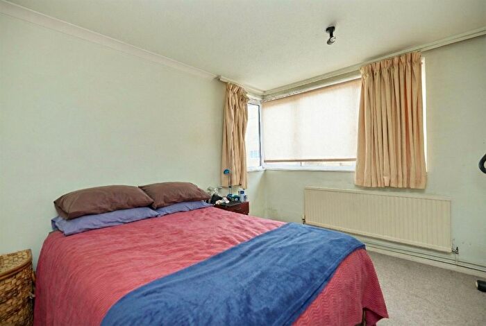 4 Bedroom Flat For Sale In Vincent Street, London, SW1P