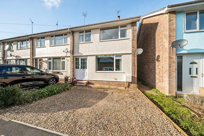 3 Bedroom End Terrace House For Sale In Shutewater Close, Bishops Hull, TA1