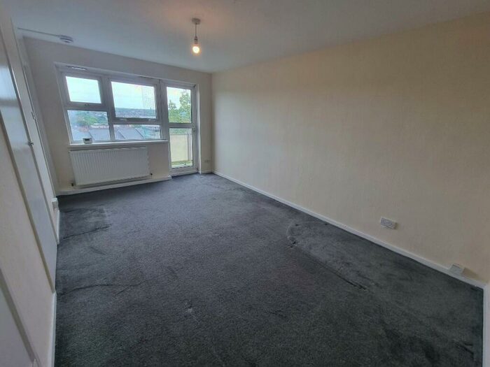 1 Bedroom Flat To Rent In Belle Vue Estate, London, NW4