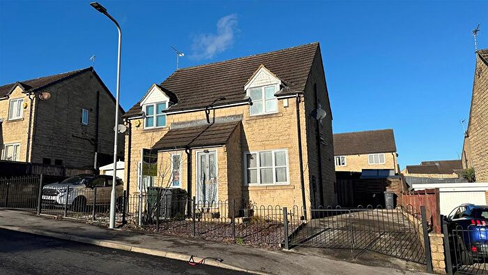 2 Bedroom Semi Detached House For Sale In Cavendish Road, Idle, Bradford, BD10
