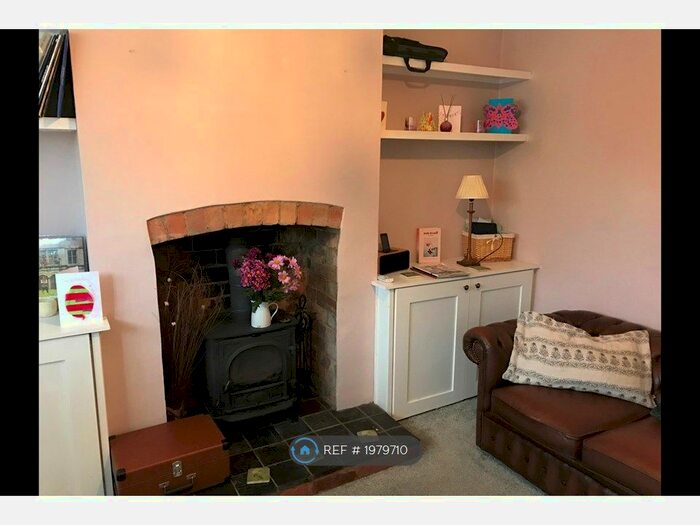 2 Bedroom Terraced House To Rent In Paradise Street, Warwick, CV34