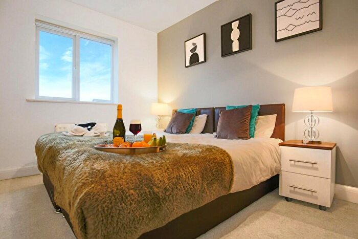 4 Bedroom House To Rent In Humber Road, Coventry, West Midlands, CV3