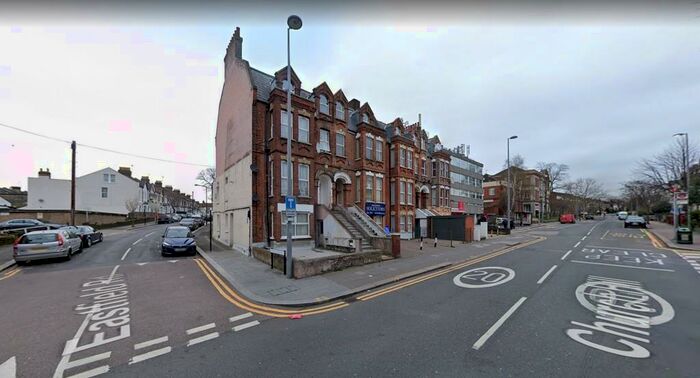 2 Bedroom Flat To Rent In Church Hill, Walthamstow, E17