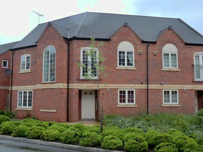 3 Bedroom Property To Rent In Village Mews, Burton-On-Trent DE14