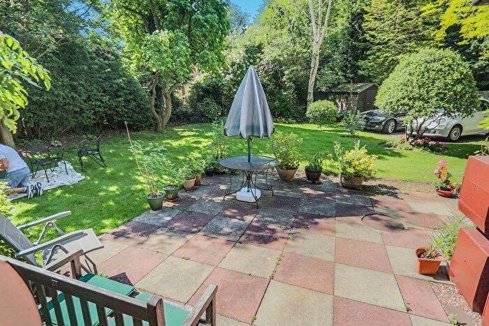 1 Bedroom Flat To Rent In Coulsdon Road, Coulsdon, CR5
