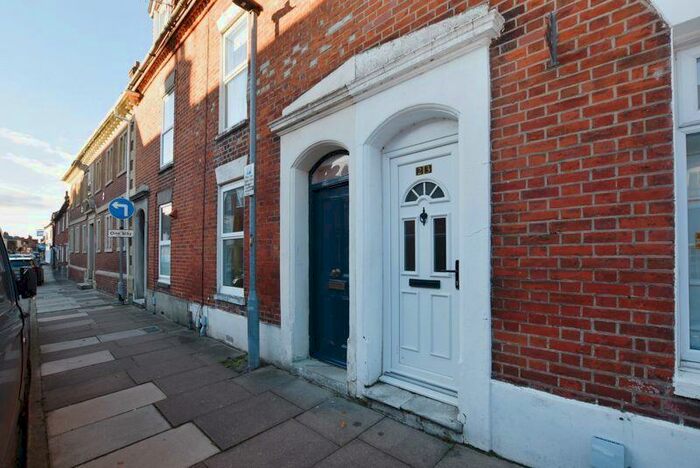 4 Bedroom Terraced House To Rent In Trinity Street, Salisbury, SP1