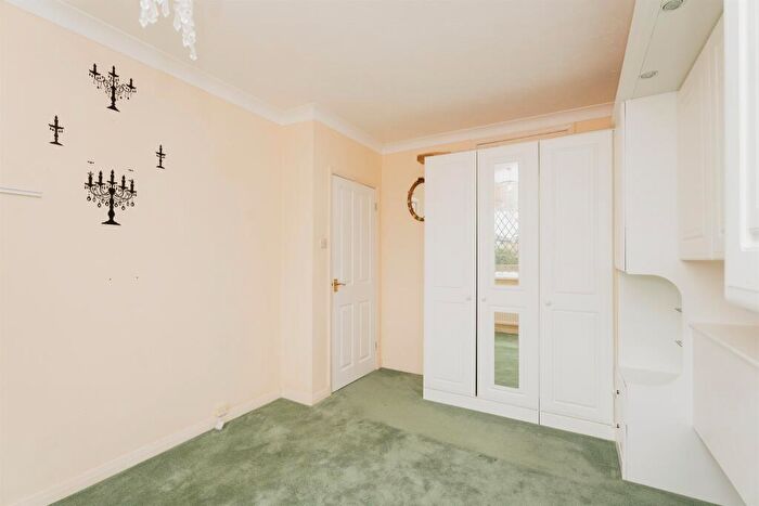 2 Bedroom Detached Bungalow For Sale In Burnt Hills, Cromer, NR27