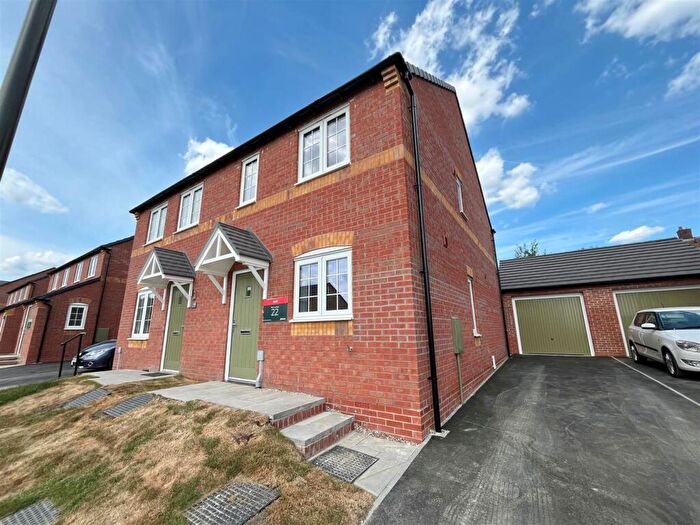 3 Bedroom Semi-Detached House To Rent In Burmese Road, Nottingham, NG16