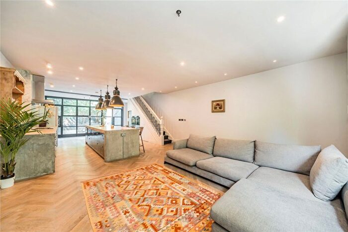5 Bedroom Terraced House To Rent In St. Lukes Road, London, W11