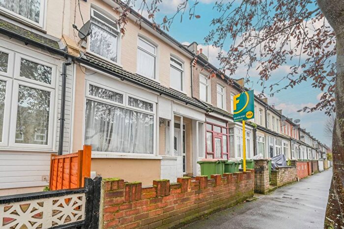 3 Bedroom Terraced House For Sale In Landseer Avenue, Manor Park, London, E12