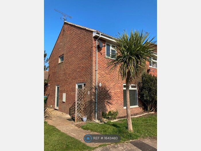 3 Bedroom End Of Terrace House To Rent In Saxon Close, East Preston, Littlehampton, BN16