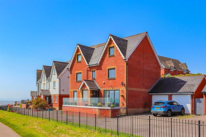 5 Bedroom Detached House For Sale In Clos Y Fulfran, Nell's Point, Barry Island, CF62