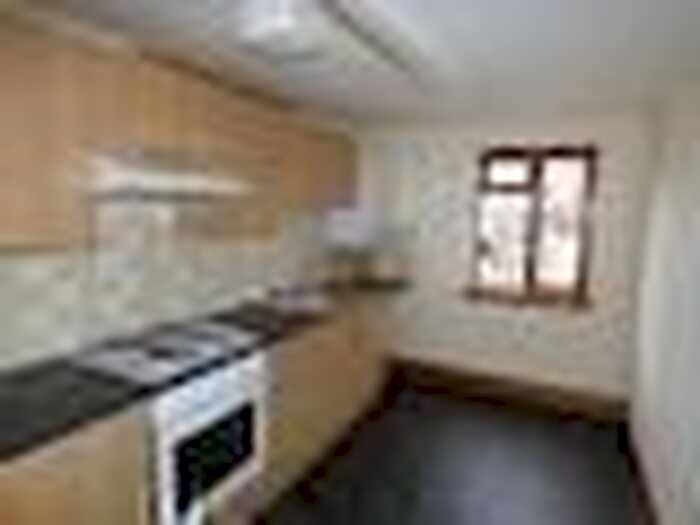 3 Bedroom Flat To Rent In High Street, Kirriemuir, DD8