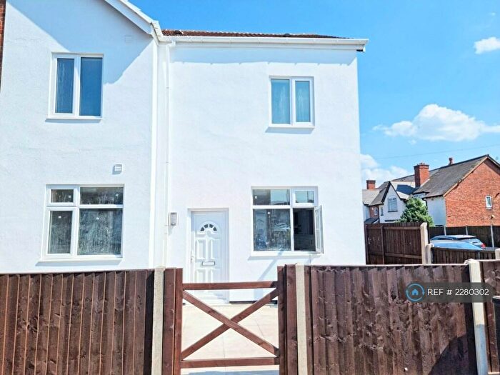 1 Bedroom Flat To Rent In Mckean Road, Oldbury, B69