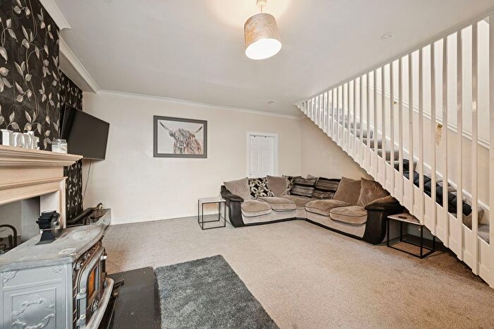 3 Bedroom Terraced House For Sale In Viewfield Road, Tarbrax, EH55