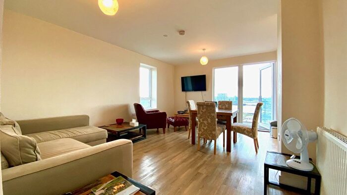 2 Bedroom Flat To Rent In Pegasus Way, Gillingham, ME7