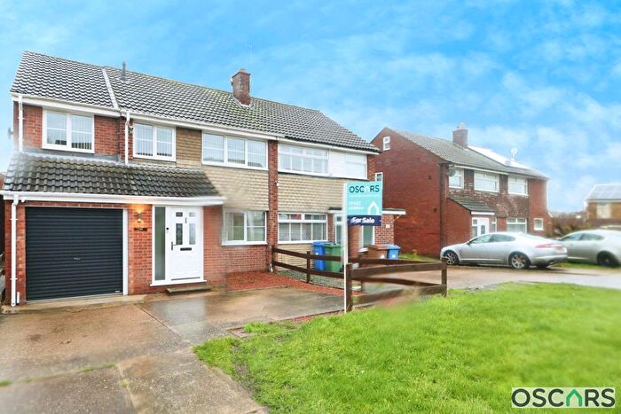 4 Bedroom Semi-Detached House For Sale In Main Street, Burstwick, HU12