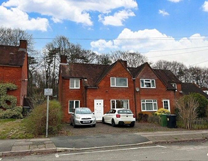 3 Bedroom Semi-Detached House To Rent In Cromwell Road, Winchester, SO22