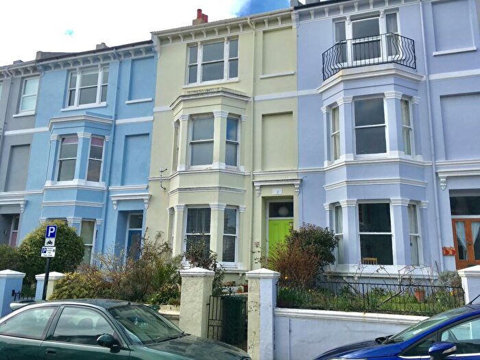 2 Bedroom Apartment To Rent In Queens Park Road, Brighton, BN2