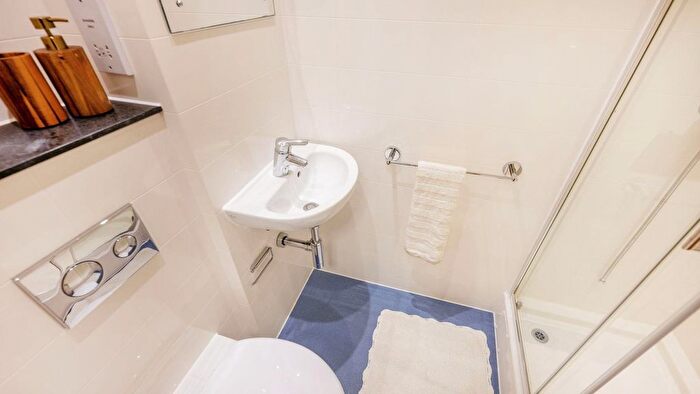 Studio To Rent In Hollingdean Road, Brighton, BN2