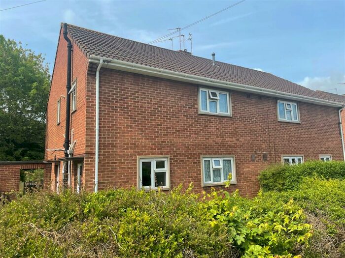 1 Bedroom Apartment To Rent In Froomshaw Road, Bristol, BS16