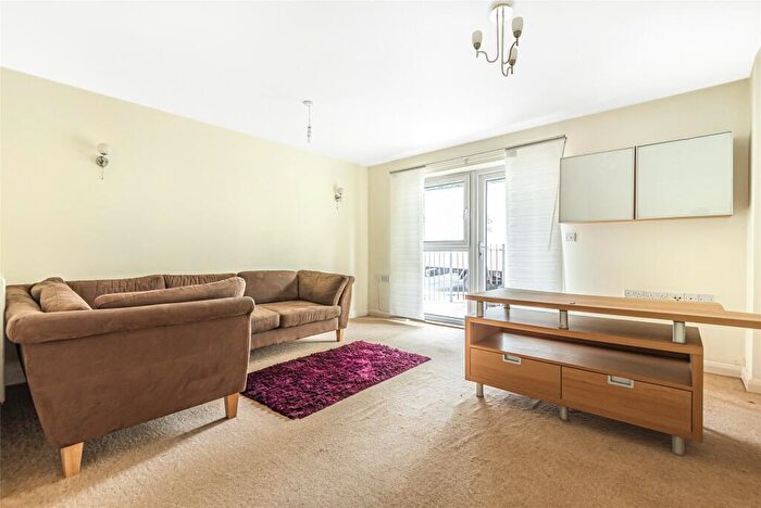 2 Bedroom Apartment To Rent In Wynter Street, London, SW11