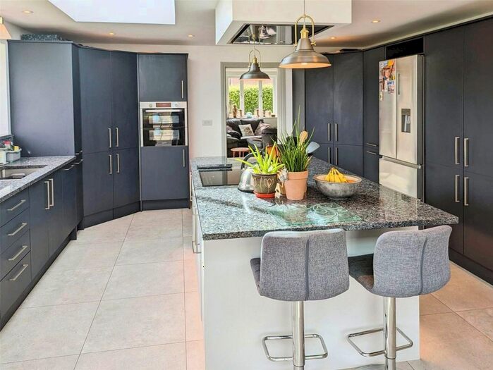 4 Bedroom Bungalow For Sale In Wern, Weston Rhyn, Oswestry, Shropshire, SY10