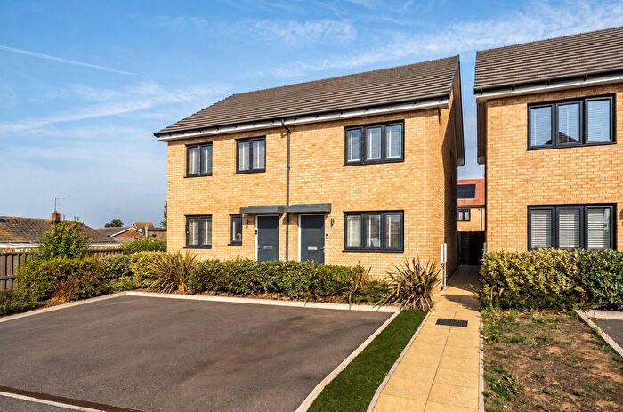 2 Bedroom Detached House For Sale In Plover End, Minster On Sea, Sheerness, Kent, ME12