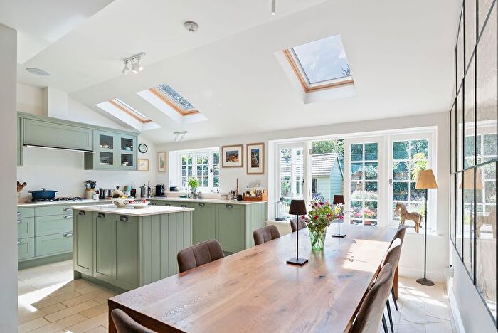 3 Bedroom Semi-Detached House For Sale In Sheen Common, London, SW14