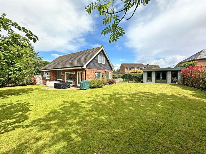 4 Bedroom Detached House For Sale In Croft Road, Neacroft, Christchurch, Hampshire, BH23